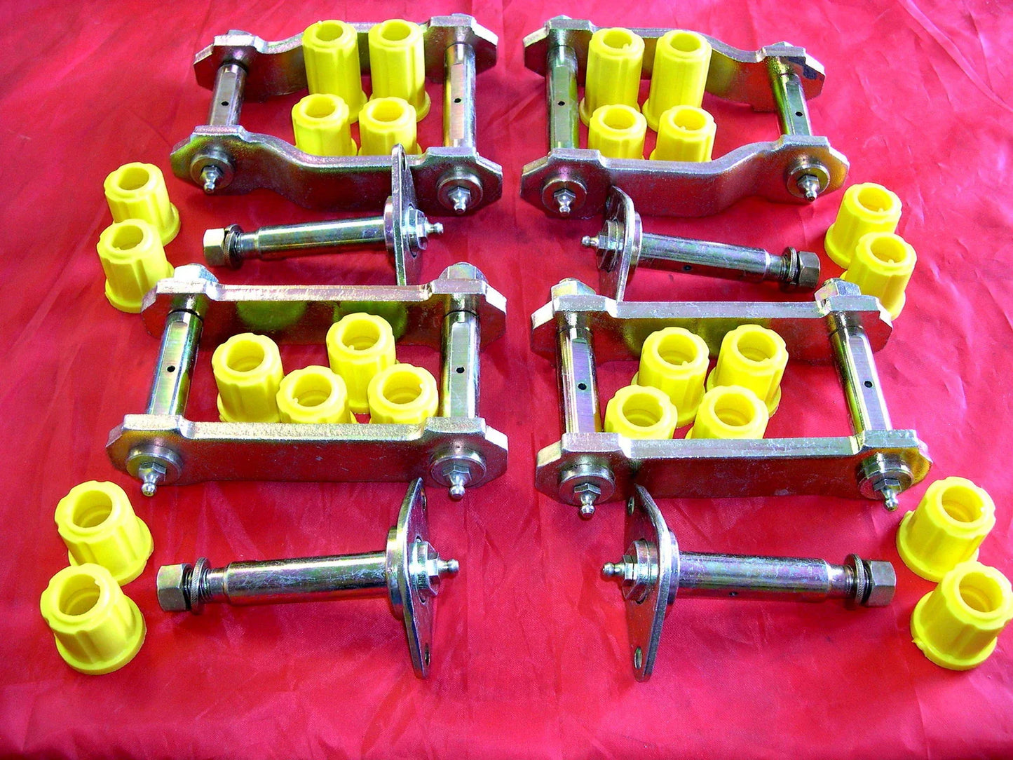 Extended Shackles Pin & Spring Bushes for Hilux F&R RN46 YN65 LN46 LN65 (79-88)