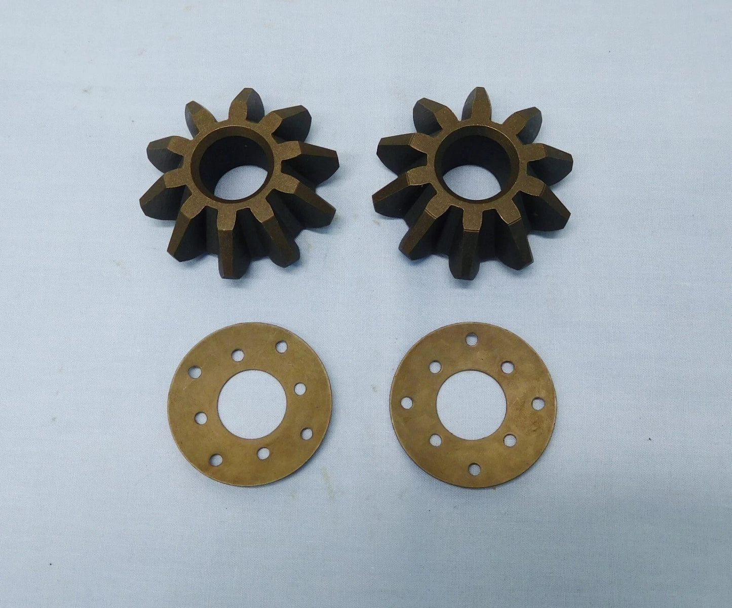 2 x Diff Spider Star Gears with Thrust Washers for Hilux 4WD (1984-1998)