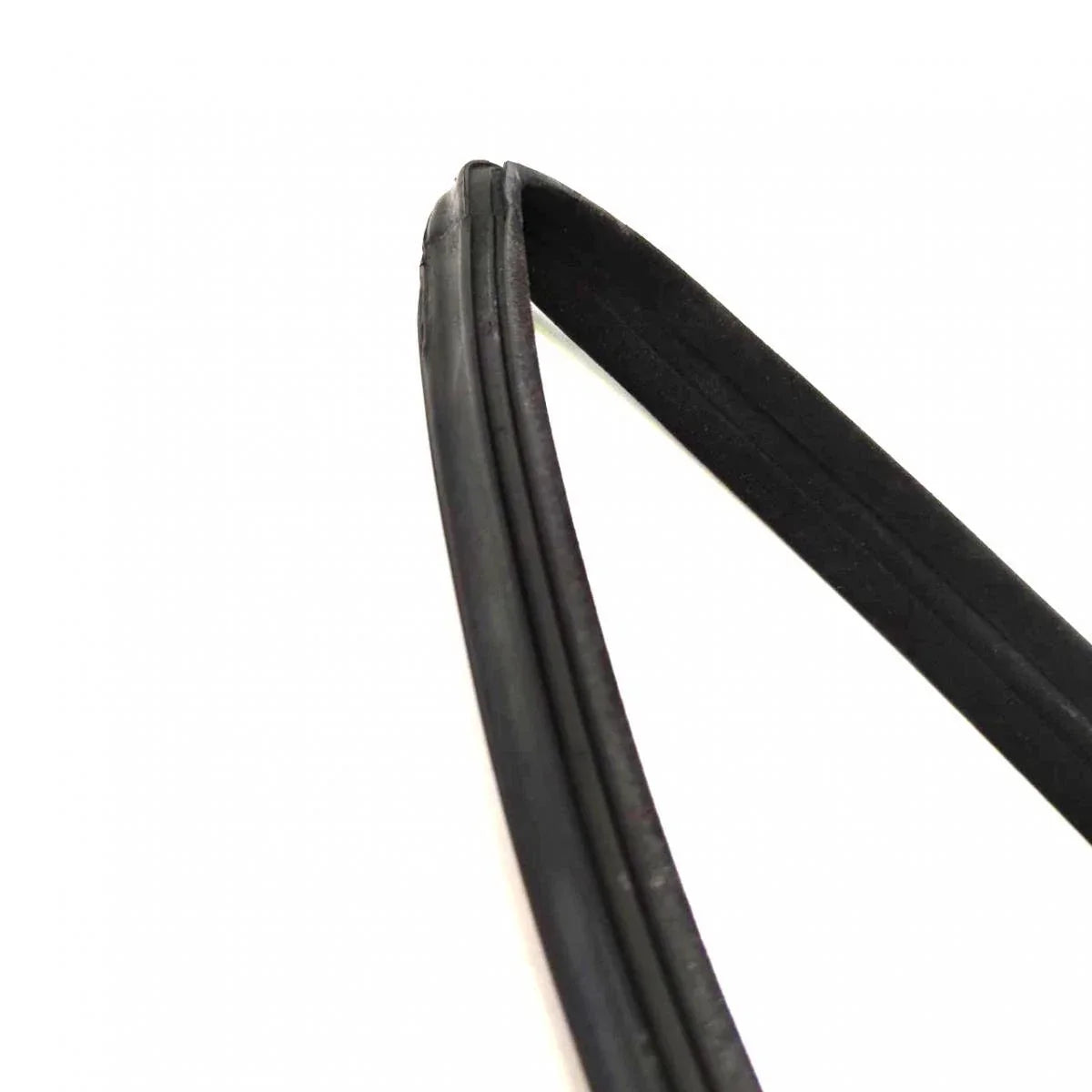Glass Run Door Channel Rubber Right Fits BMW E30 3 Series 2D Coupe 1982-94 D08