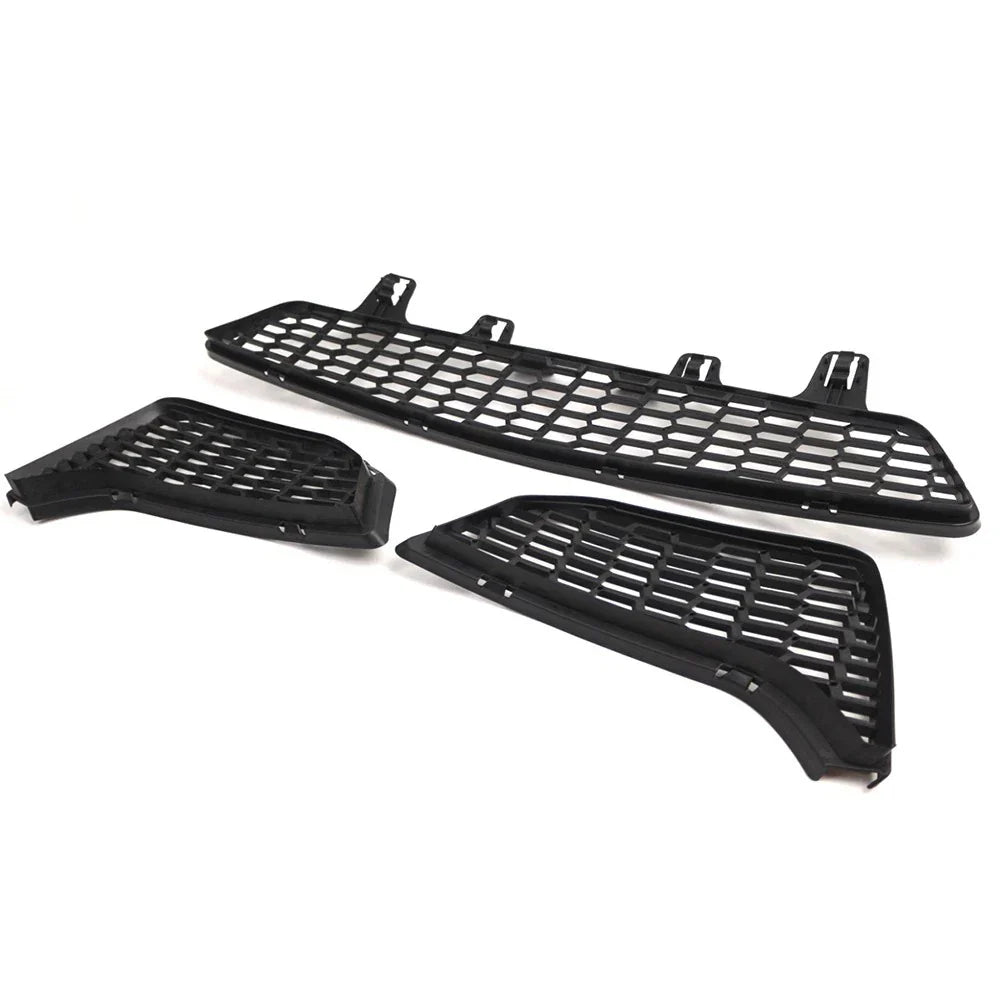 Front Bumper Fog Light Grille for BMW M3 M4 F80 F82 F83 (2015-2018)