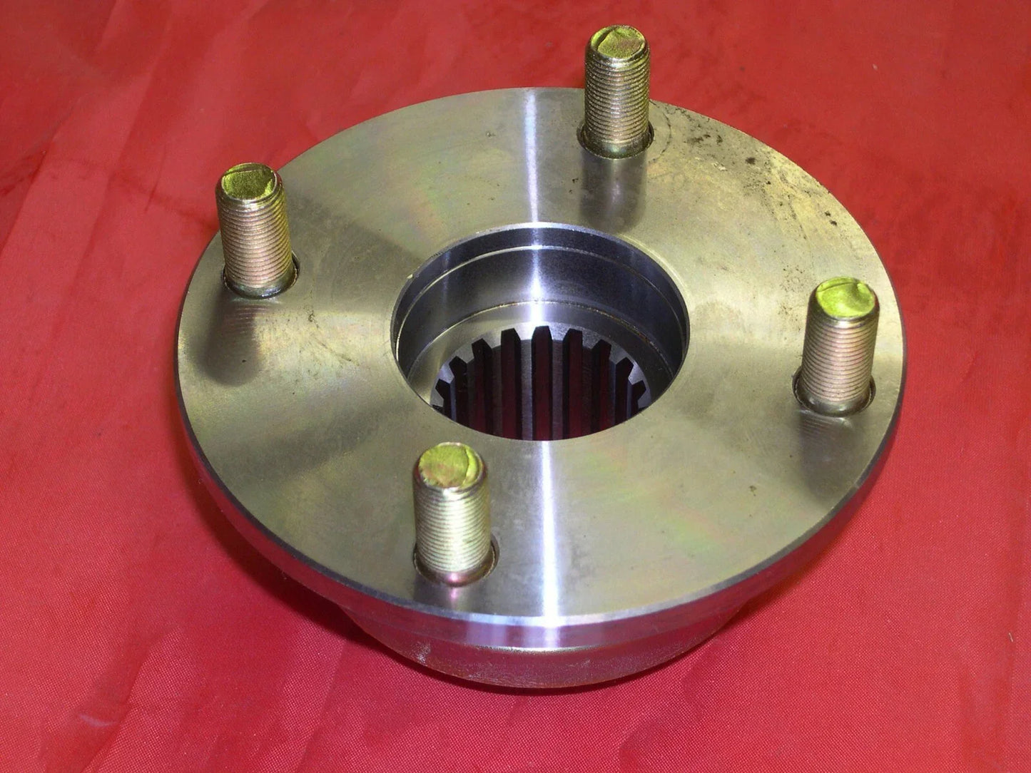 Rear Drive Flange for Land Cruiser FJ60, HJ60, HJ62 (1984-1990)