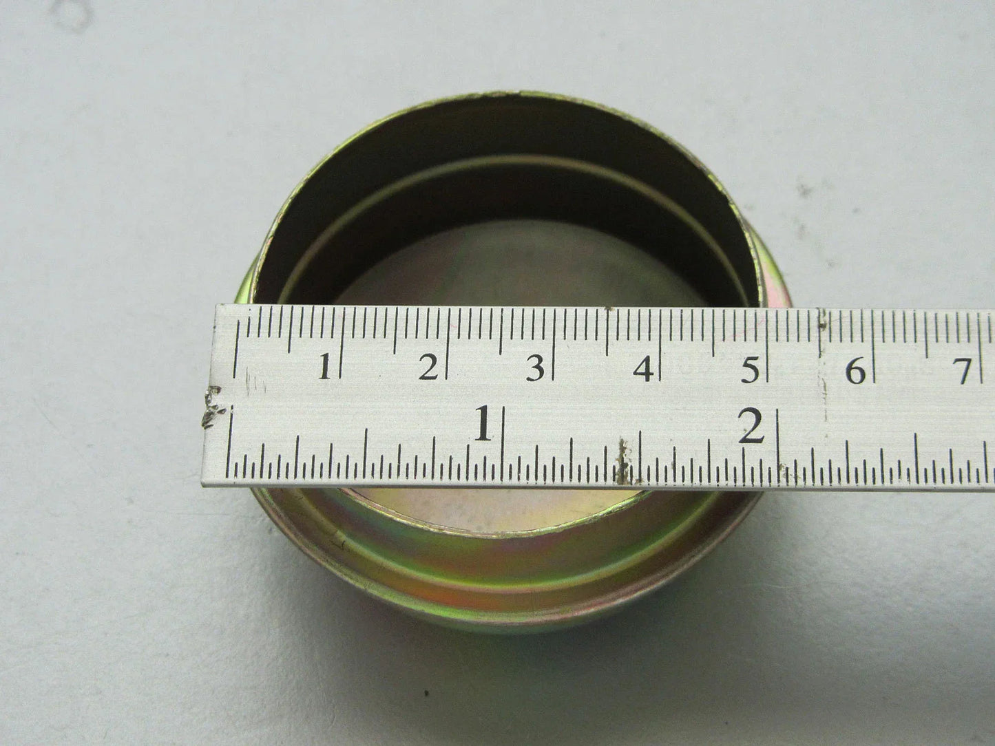 Centre Wheel Hub Axle Bearing Dust Grease Caps for Toyota Hilux RN20 RN25 (72-78)