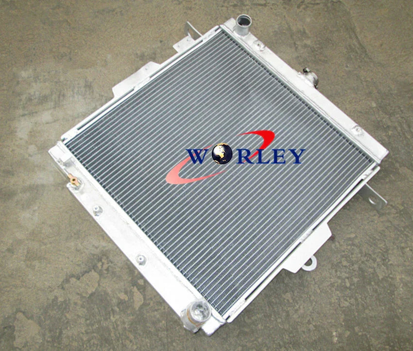 Aluminum Radiator & Fan for Toyota Land Cruiser HZJ70 HZJ73 HZJ77 (1990-2007)