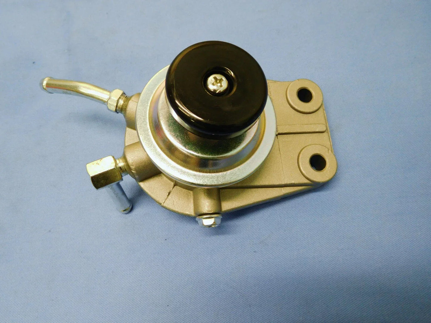 Fuel Filter Primer Pump for Nissan Navara D21 (1986-1997)