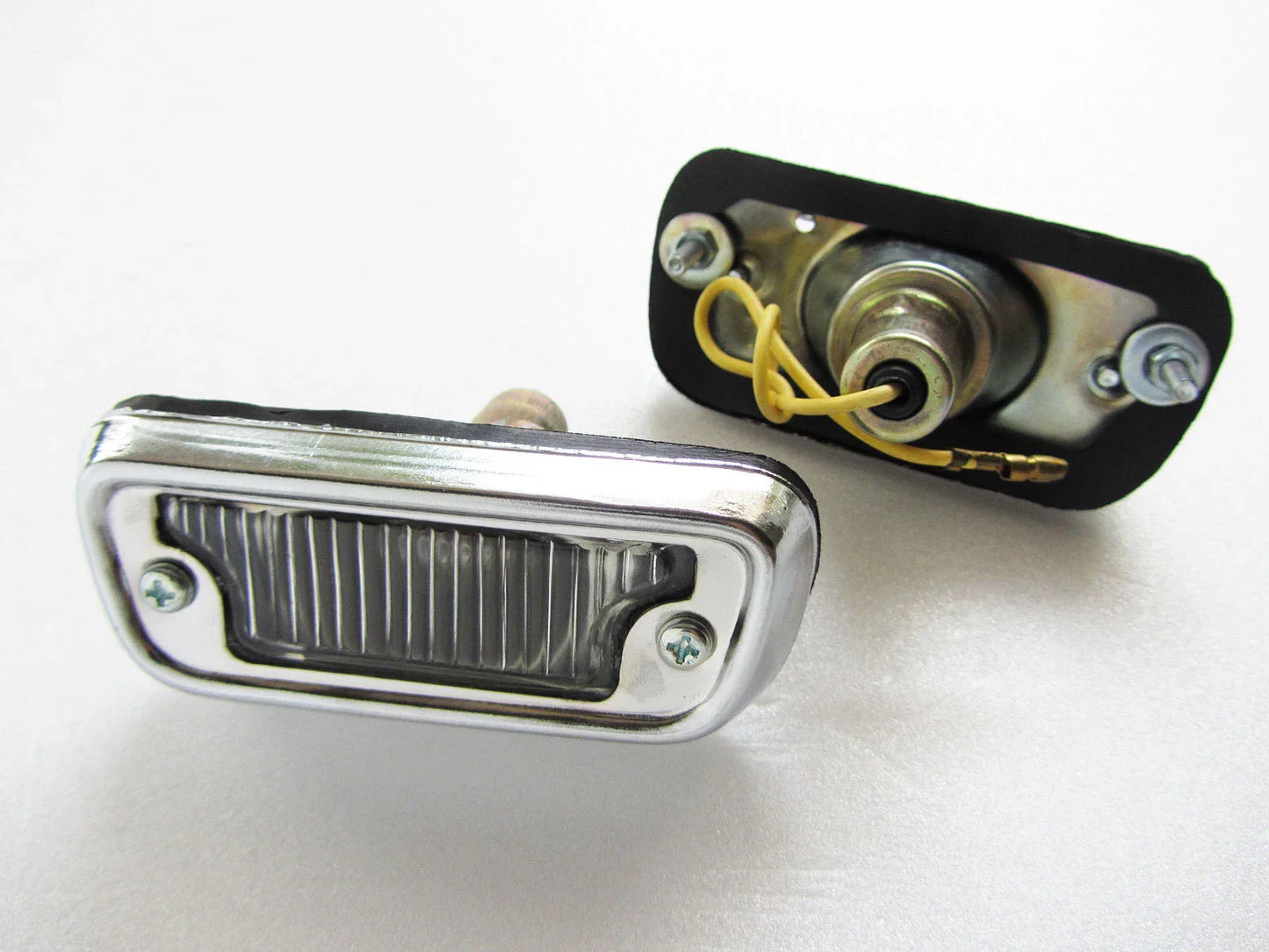 License Plate Lights for Toyota Corolla KE20 KE25 TE27 (1970-1979)
