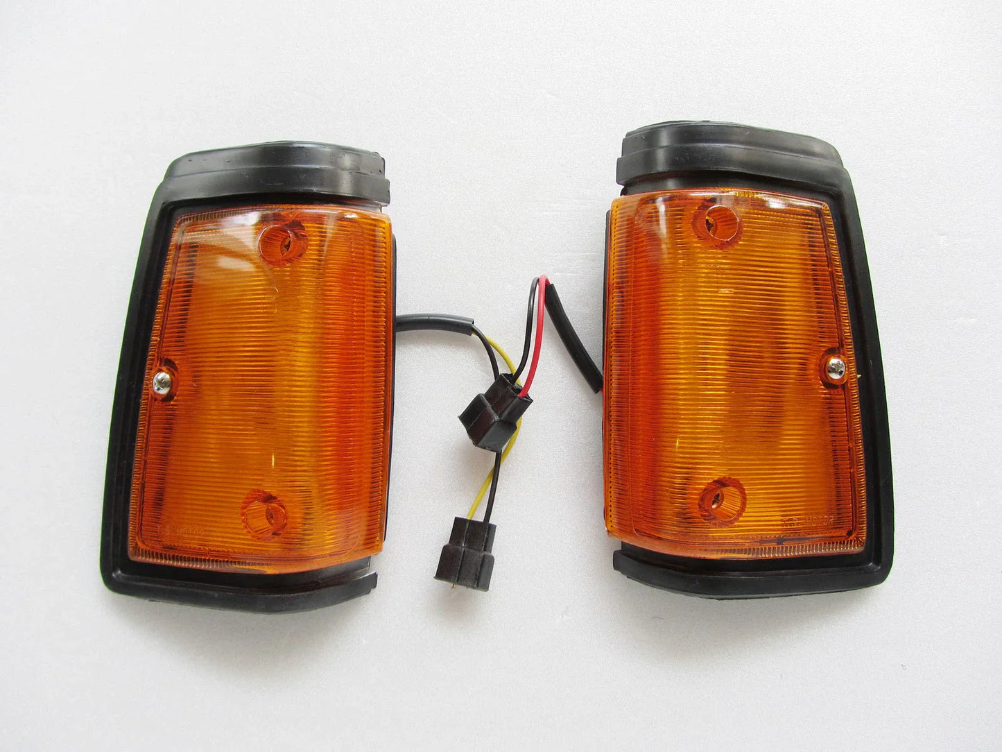 Front Corner Signal Lights for Datsun 720 (New) 2 x Lights