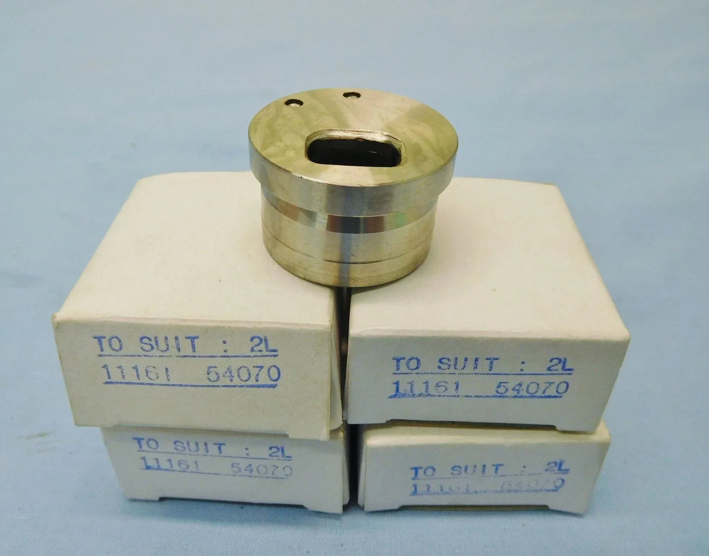 Set of 4 Precombustion Chambers for Hilux LN65 2L 2.4L Diesel (1983-1988)