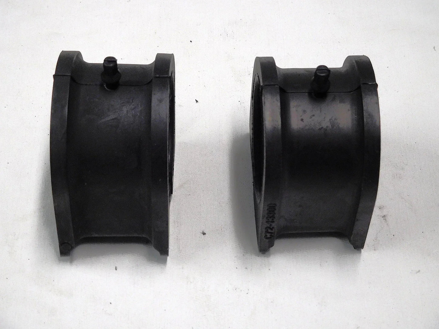 New Power Steering Rack Bush Rubber Mounts for Holden Rodeo RA (2003-2008)