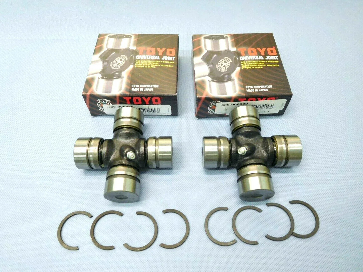 Pair of Rear Uni Joints for Toyota Land Cruiser FZJ105 HZJ105 (1998-2007)