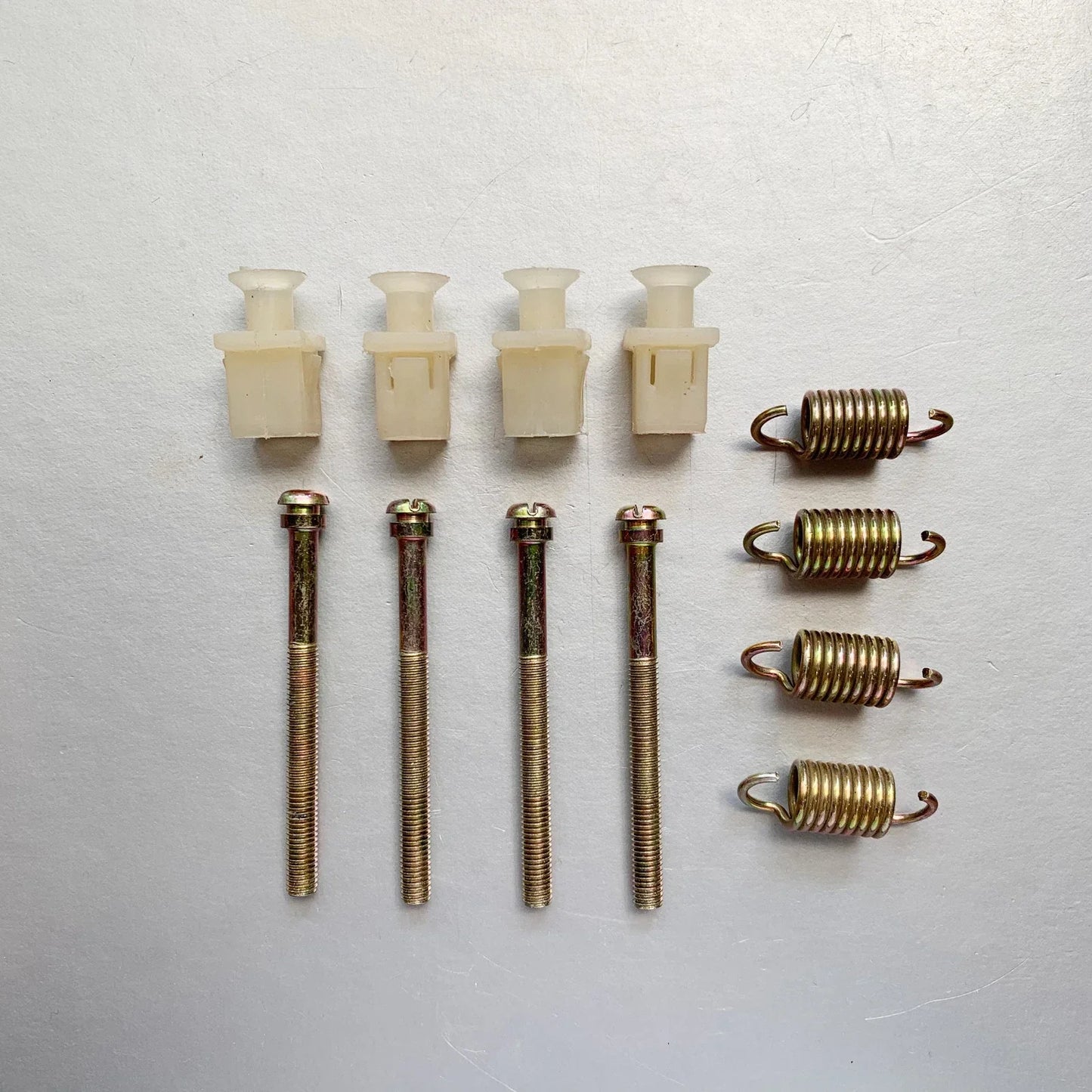 Headlight Adjusting Screws for 1983-1997 Toyota Hilux LN50 LN56 LN60 LN85 LN106 LN111