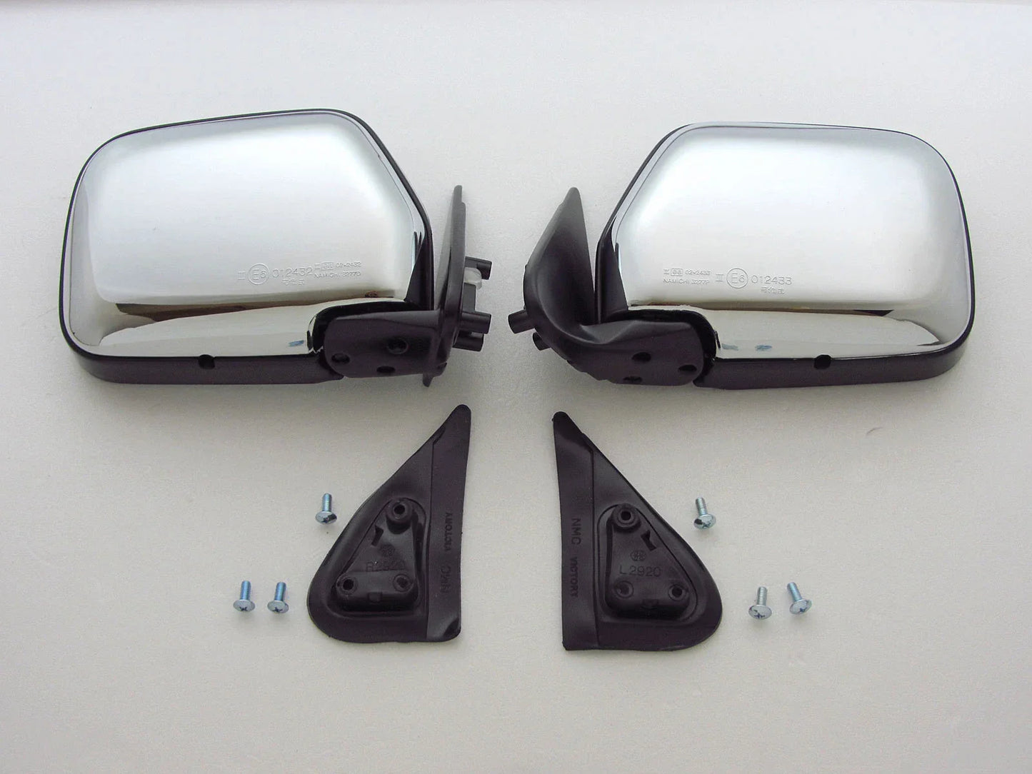 Chrome Door Mirrors for 88-97 Toyota Hilux Mighty-X 4Runner Surf (88-97)