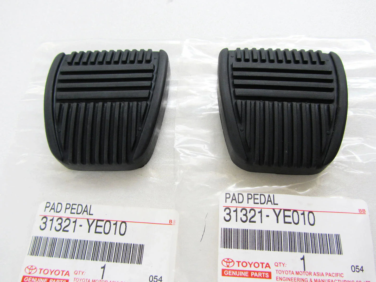 2 x Genuine Brake Clutch Pedal Pads for Toyota Celica Landcruiser Hilux