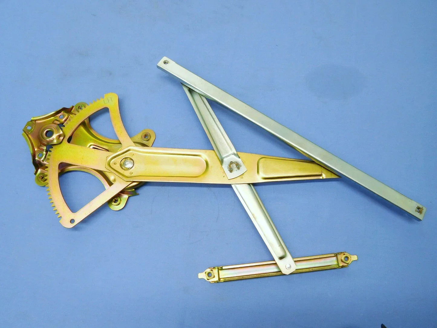 Front LH Window Regulator for Hilux KUN26R, GGN, TGN (2005-2012)