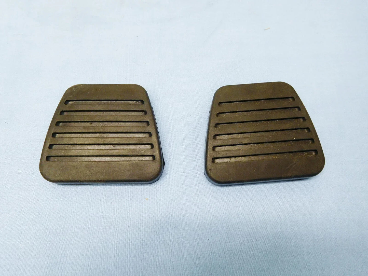 Brake & Clutch Pedal Pads for Mitsubishi Fuso & Canter Models