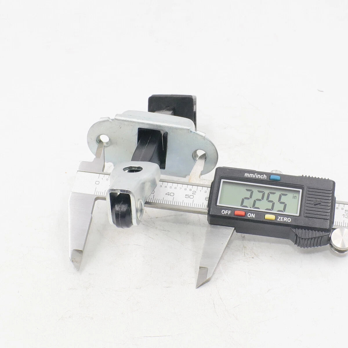 Door Strap Stopper for Mitsubishi Triton L200