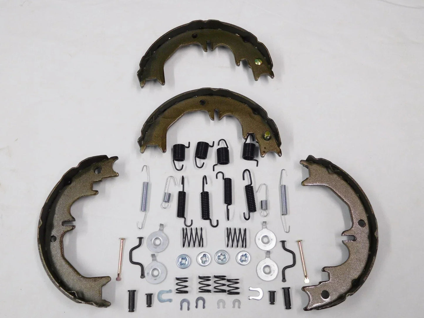Hand Brake Shoes & Spring Clip Set for Land Cruiser HZJ75 (1992-On)