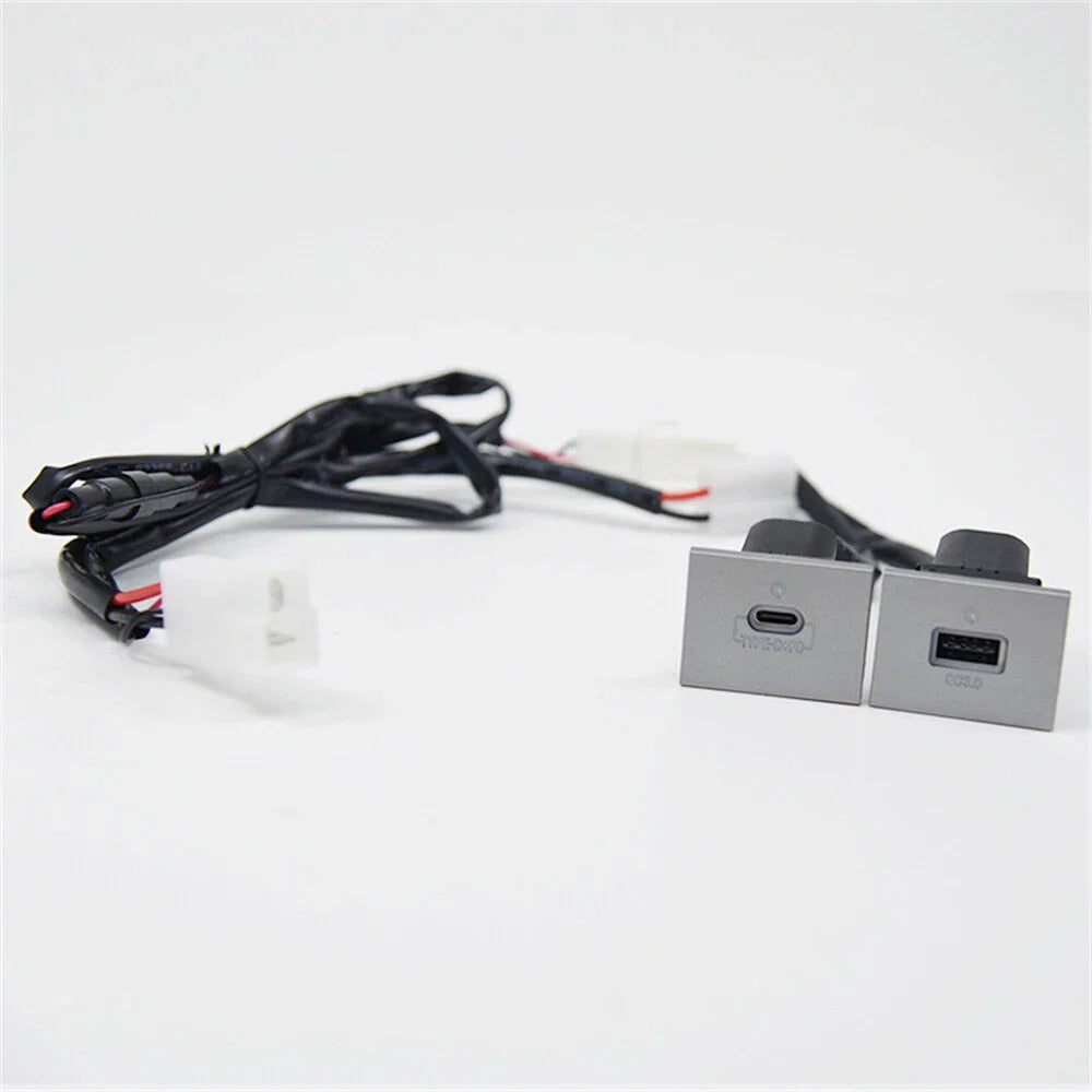 USB-A QC3.0 + USB-C PD Dual Port Charger for Ford Focus MK2 (2005-2009)