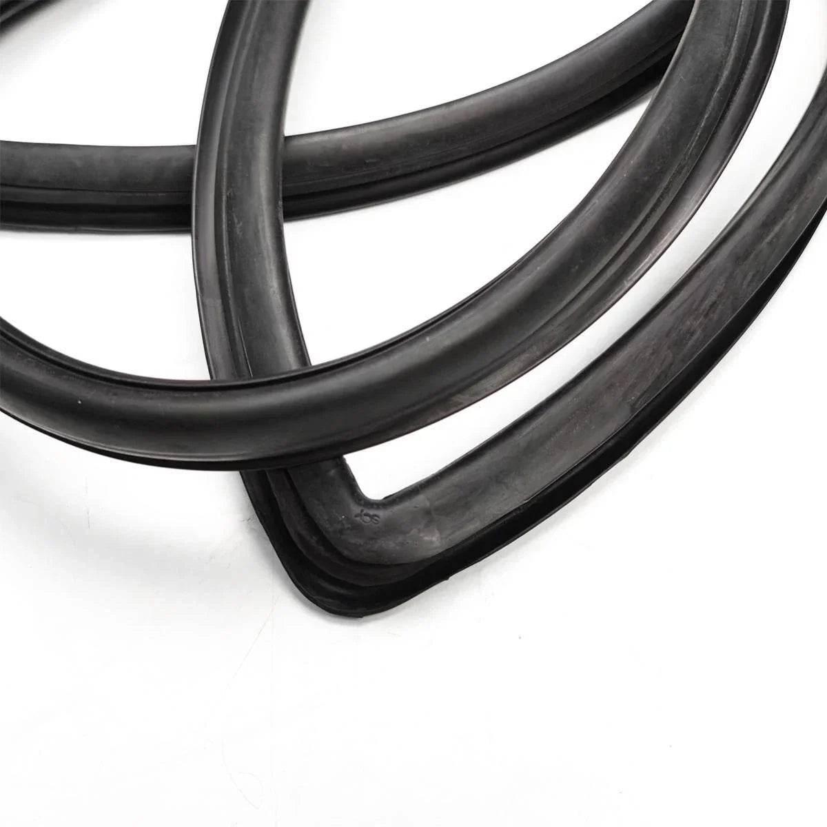 Front Windshield Rubber Weatherstrip Fits Datsun Sunny KB310 2D Coupe 77-81 D05