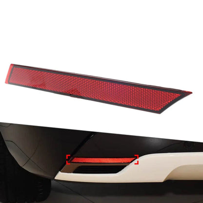 Rear Left Bumper Reflector Lamp for Land Rover Range Rover Velar (2024)