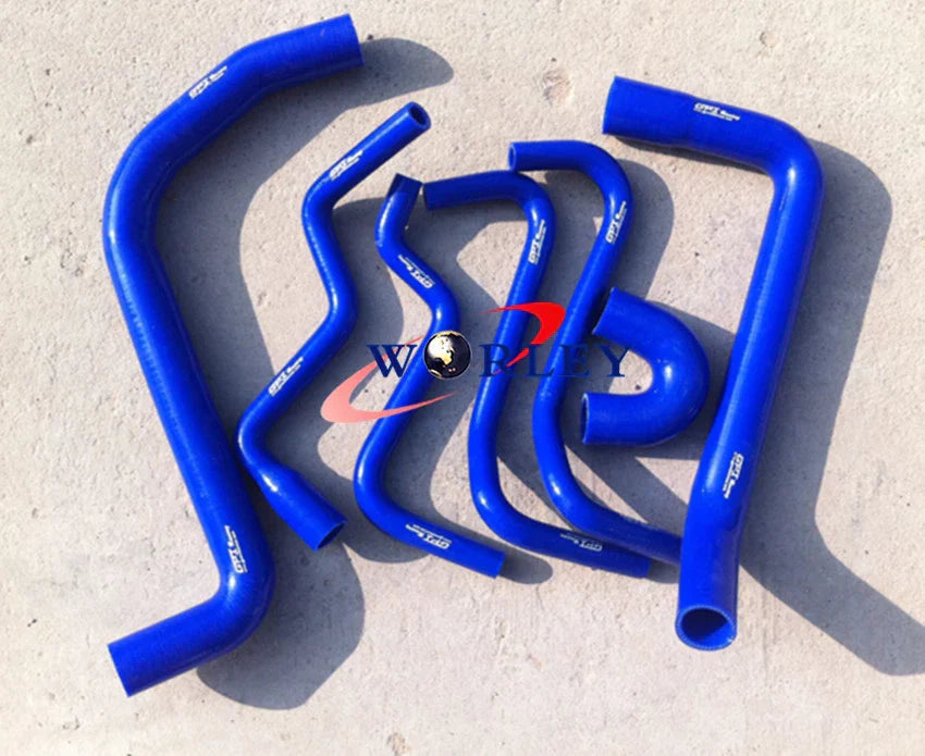 Aluminum Radiator + Hose for Holden Commodore VT VX 3.8L V6 (1997-2002)