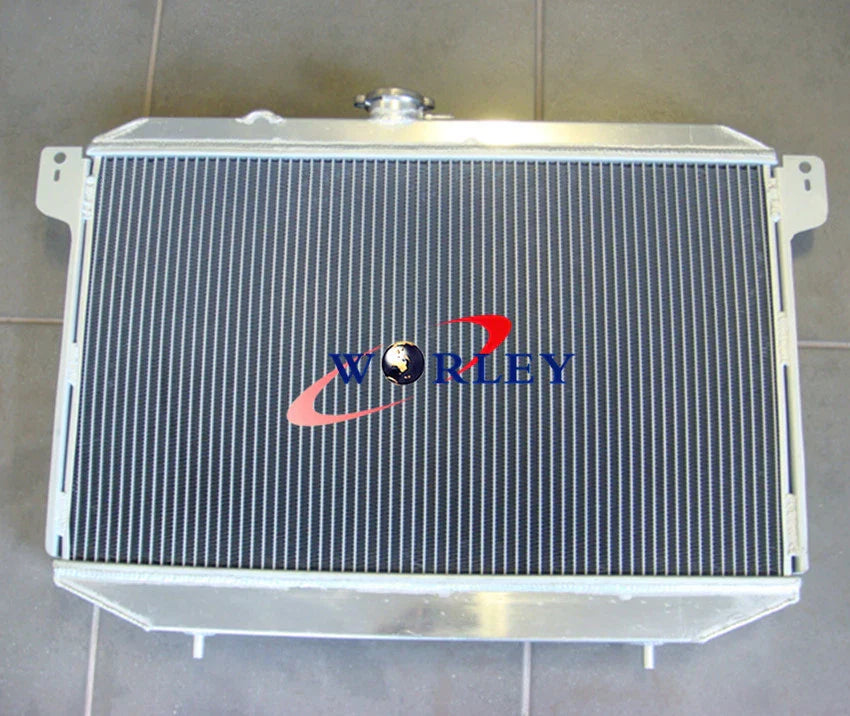 Aluminum Radiator + Fan for MITSUBISHI MAGNA Verada TM TN TP (1984-1991)
