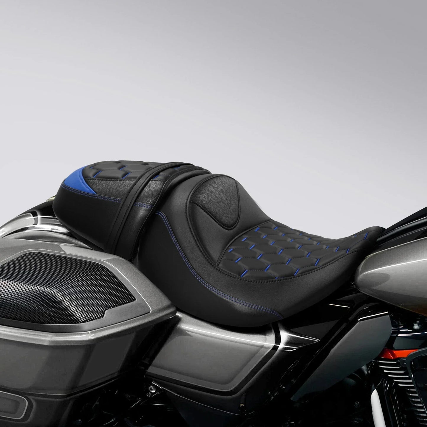 Driver & Passenger Seats for Harley CVO Street Road Glide (2023-2025)