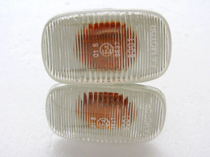White Guard Side Fender Turn Signal Light for Isuzu D-Max Holden Rodeo (03-05)