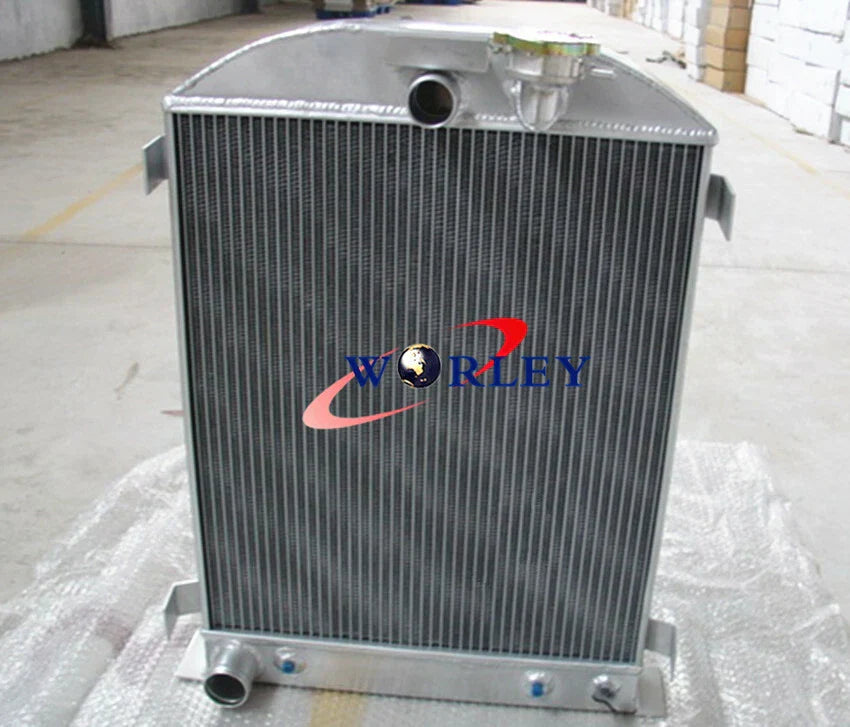 64mm 3 Core Aluminum Radiator + Fan for 1932 Ford HiBoy (1932)