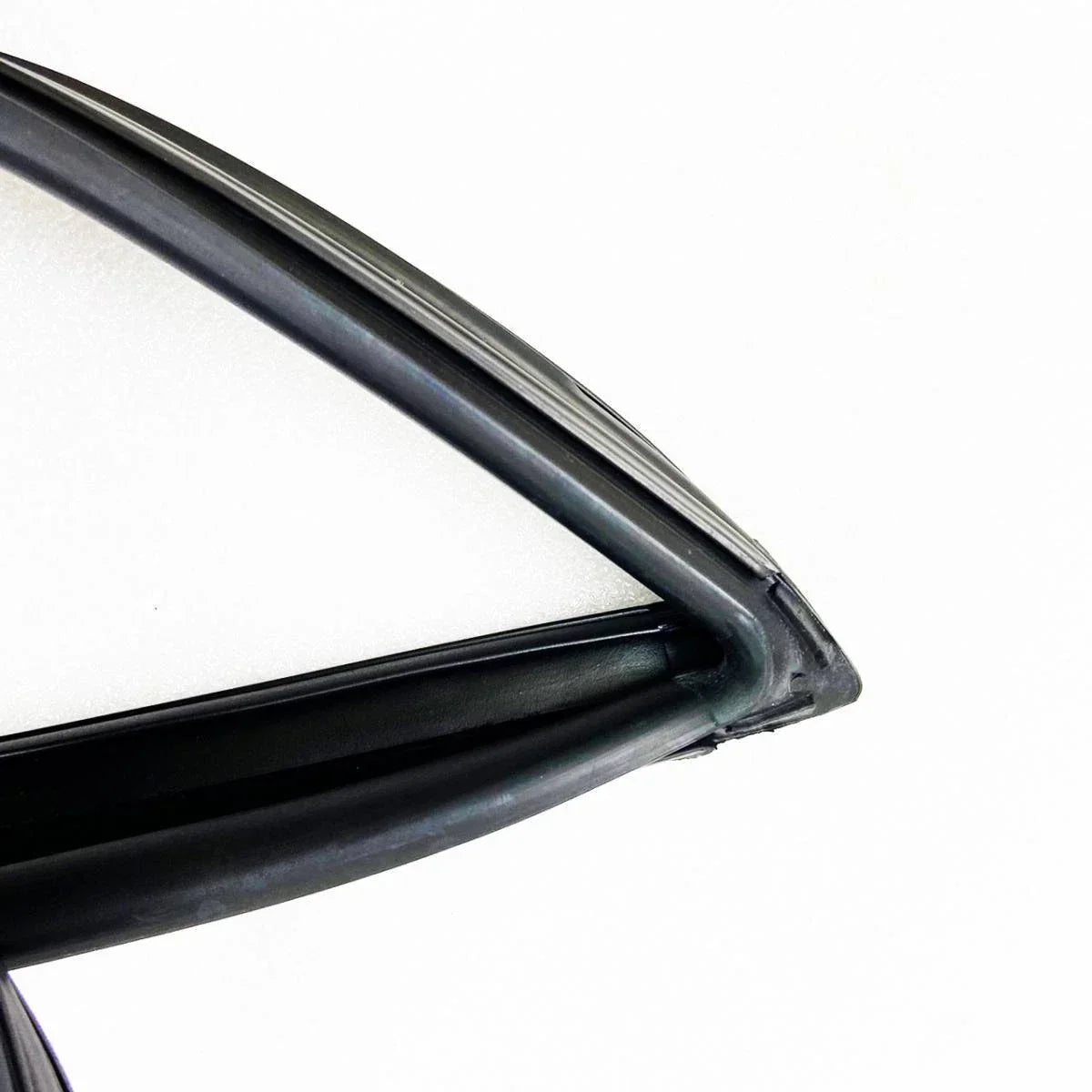 Glass Run Door Channel RH Rear Fits Toyota Corolla Altis ZZE122 4D 2001-07 D12