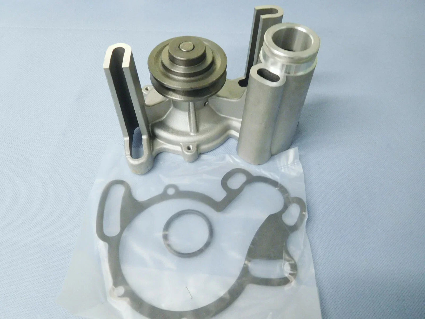 Water Pump for 2WD Triton 4G54 2.6L Petrol Engine (1992-1996)