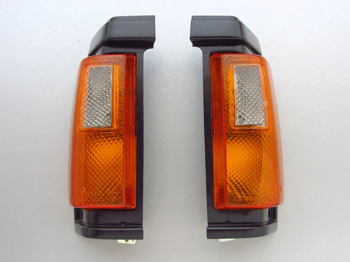 Black Corner Light Signal Indicator for Nissan Navara D21 Pickup Ute (1986-1989)