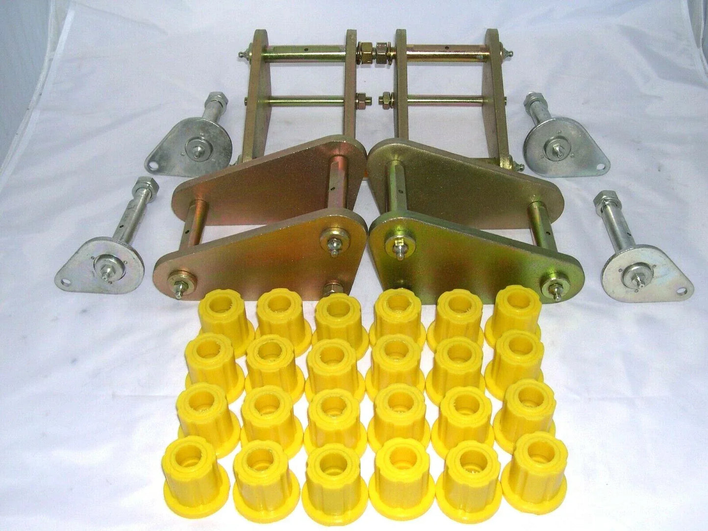 Extended Shackles + Pin & Bush Kit for Land Cruiser FJ60 HJ60 HJ61 (1980-1990)