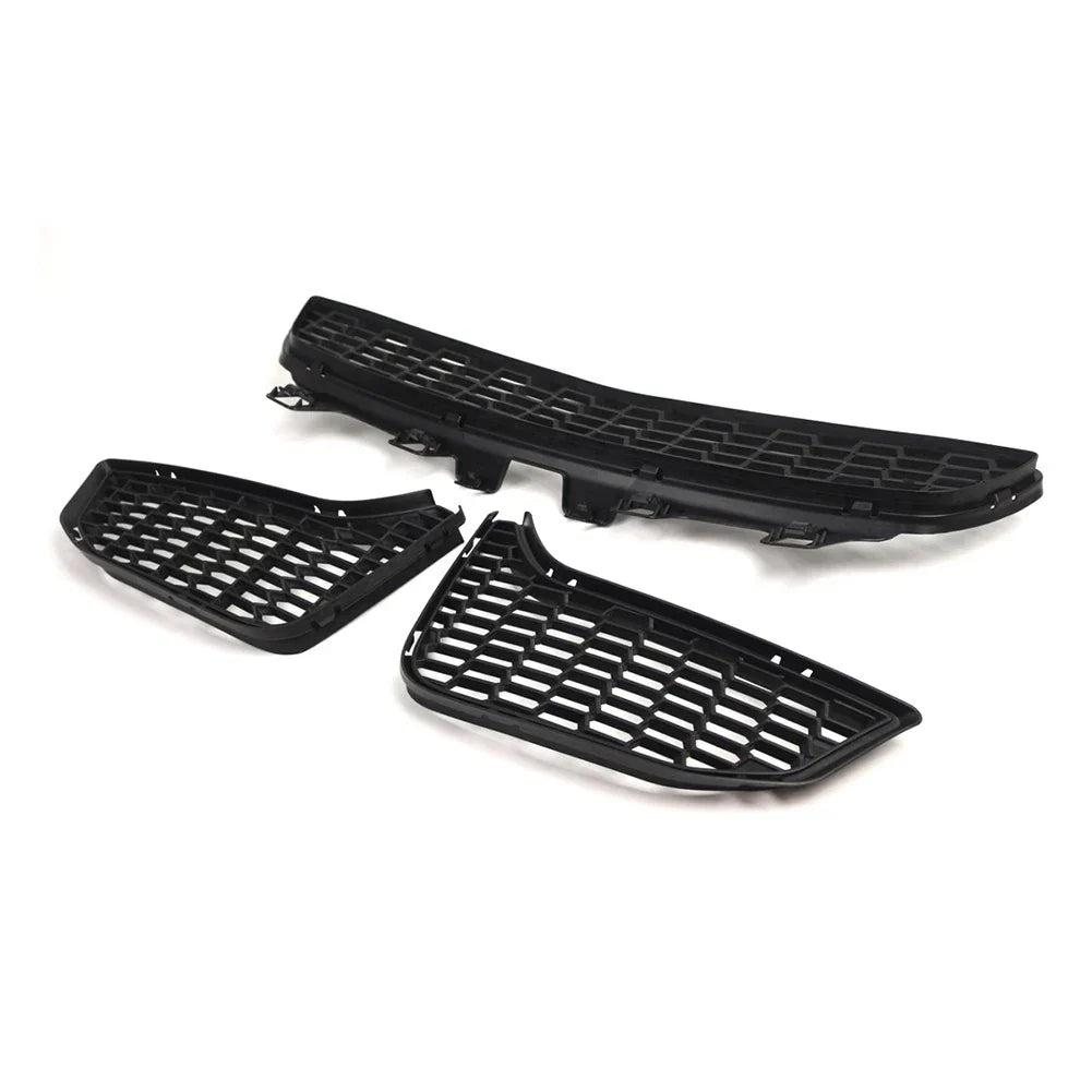 Front Bumper Fog Light Grille for BMW M3 M4 F80 F82 F83 (2015-2018)