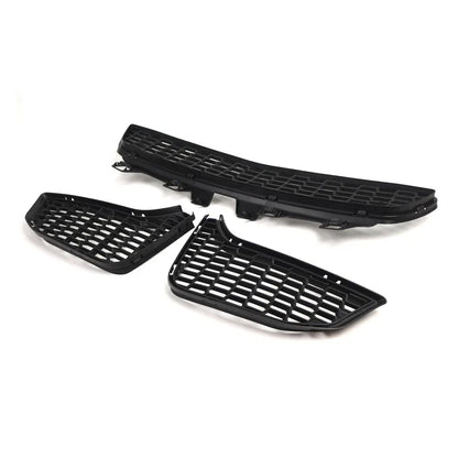 Front Bumper Fog Light Grille for BMW M3 M4 F80 F82 F83 (2015-2018)