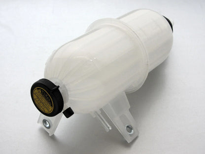Radiator Overflow Bottle for 05-08 Toyota Hilux Vigo Diesel Coolant Tank