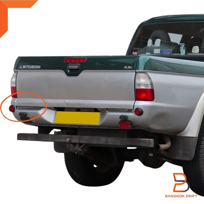 Left Rear Tub Reflector LH for Mitsubishi Triton MK (1996-2006)