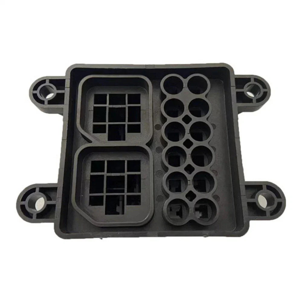 24V 6-Way Fuse Relay Box with 5-Pin 40A Relays & Fuses, Waterproof Design