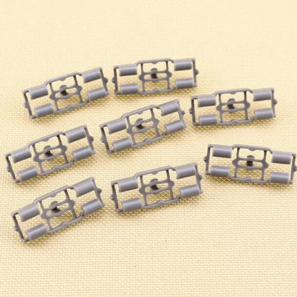 20 x Fastener Clips for BMW E53 X5 3.0i SAV (2001-2006)