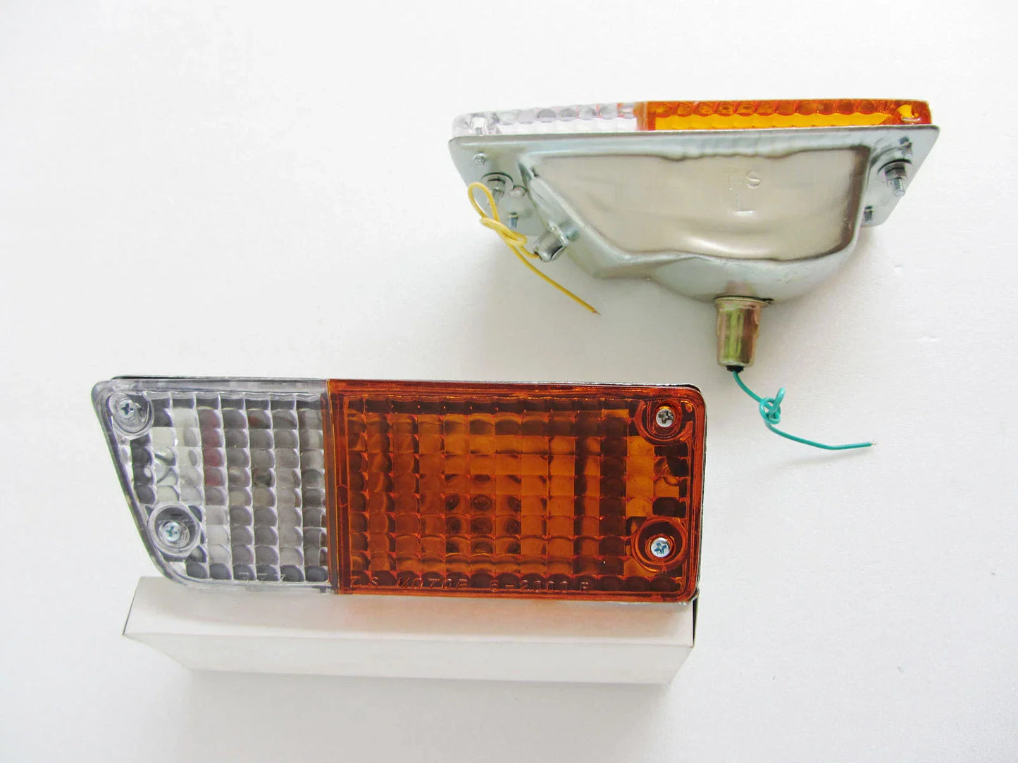 Front Parking & Signal Lights for Mazda 1600 Capella RX2 (1970-1972)