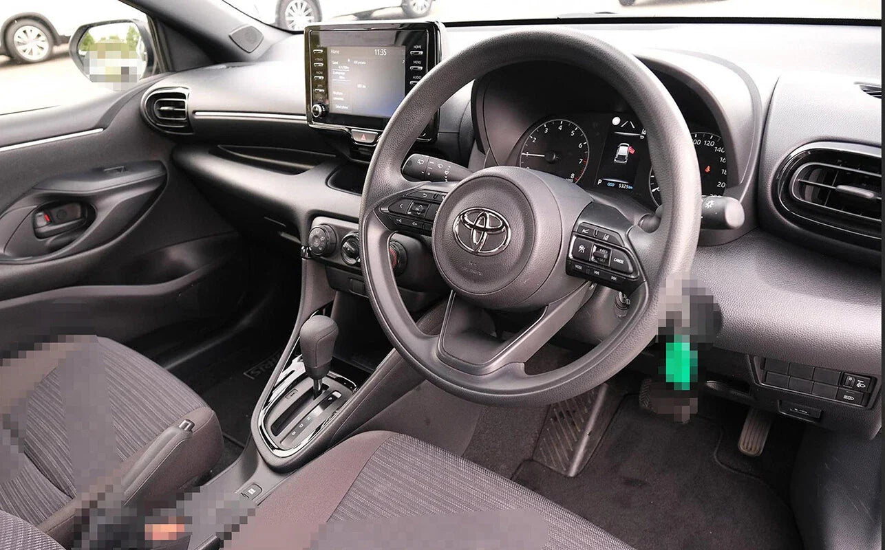 Non-Slip Dash Mat for Toyota Yaris Cross 5/2020-2022 Dashboard Cover Black