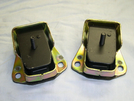 2 x Kelpro Engine Mounts for Mitsubishi Pajero Diesels (1983-1993)