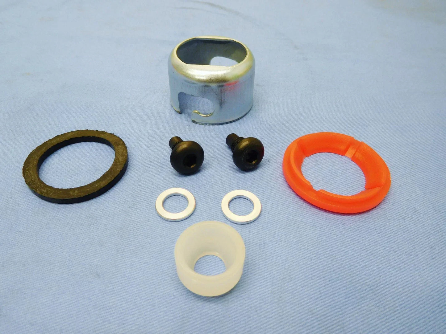 Gear Stick Lever Housing Pin & Bush Repair for Hilux KZN165 (1999-2005)