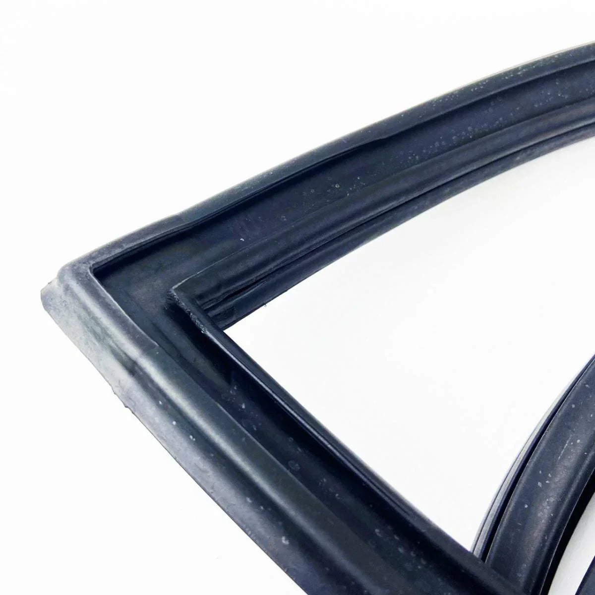 Weatherstrip Front Windshield Rubber Fits Datsun Bluebird 510 2D 4D 67-72 D11
