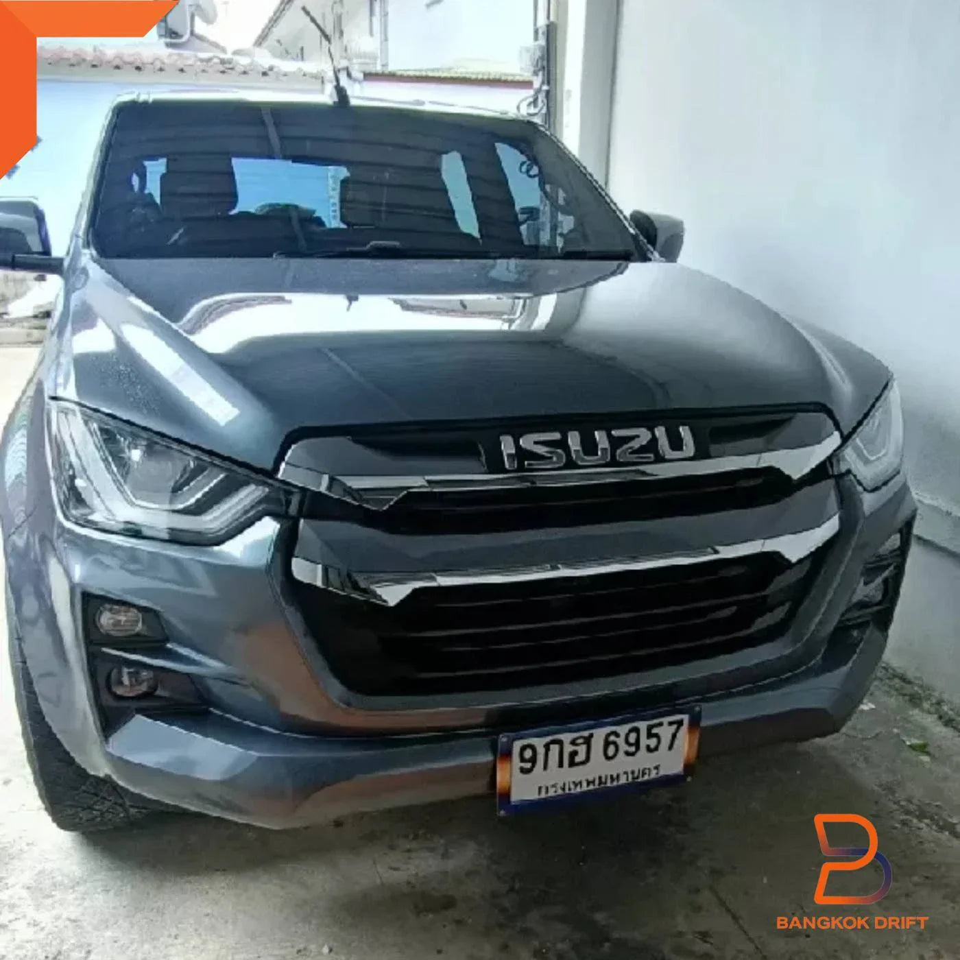 DARK GREY CHROME X-TERRIAN TRIM FRONT GRILLE FOR ISUZU D-MAX (2020-2023)