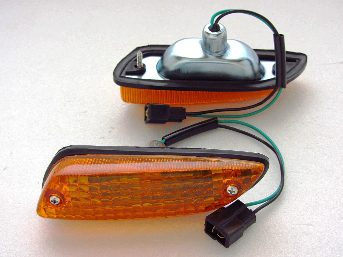Turn Signal Lights for Nissan Datsun 160J Violet 710 Stanza A10 (1971-1980)