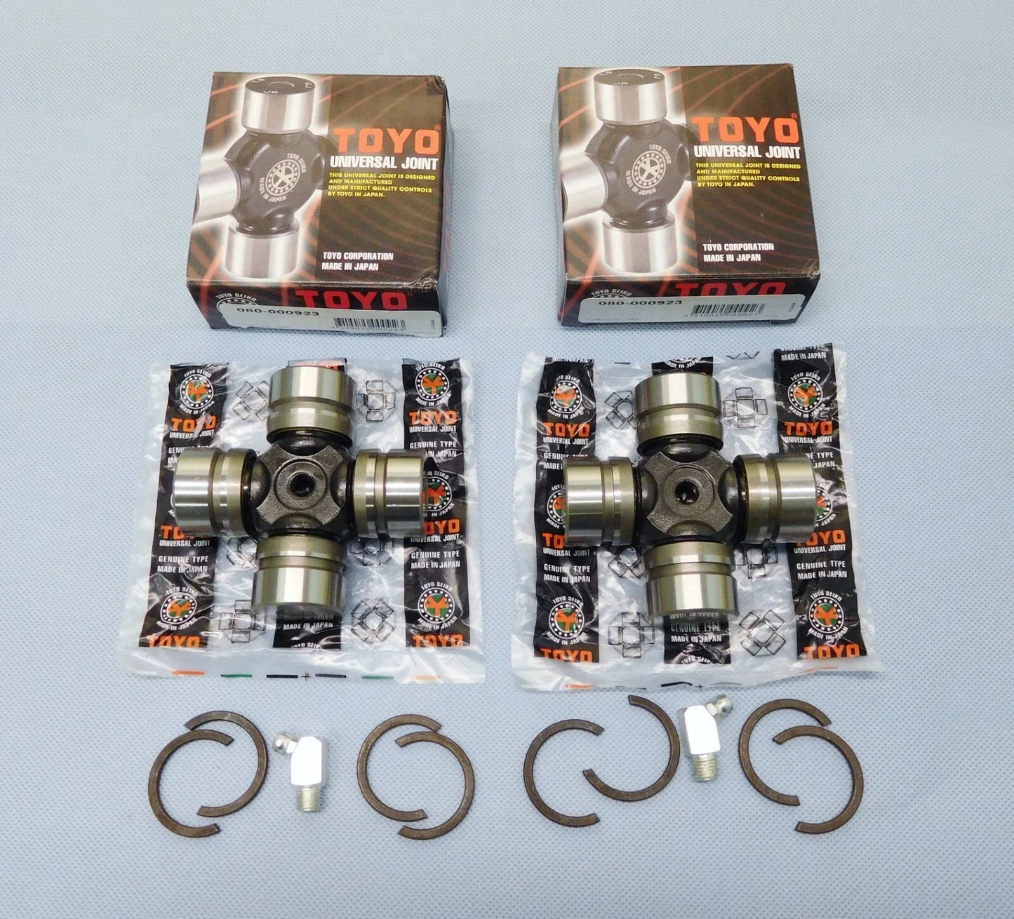 2 x Toyo Uni Universal Joints for Hilux RN105 (1988-1997)