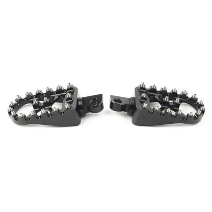 Wide Foot Pegs MX Style for Harley Dyna Sportster Iron 883 Fatboy (2004-2023)