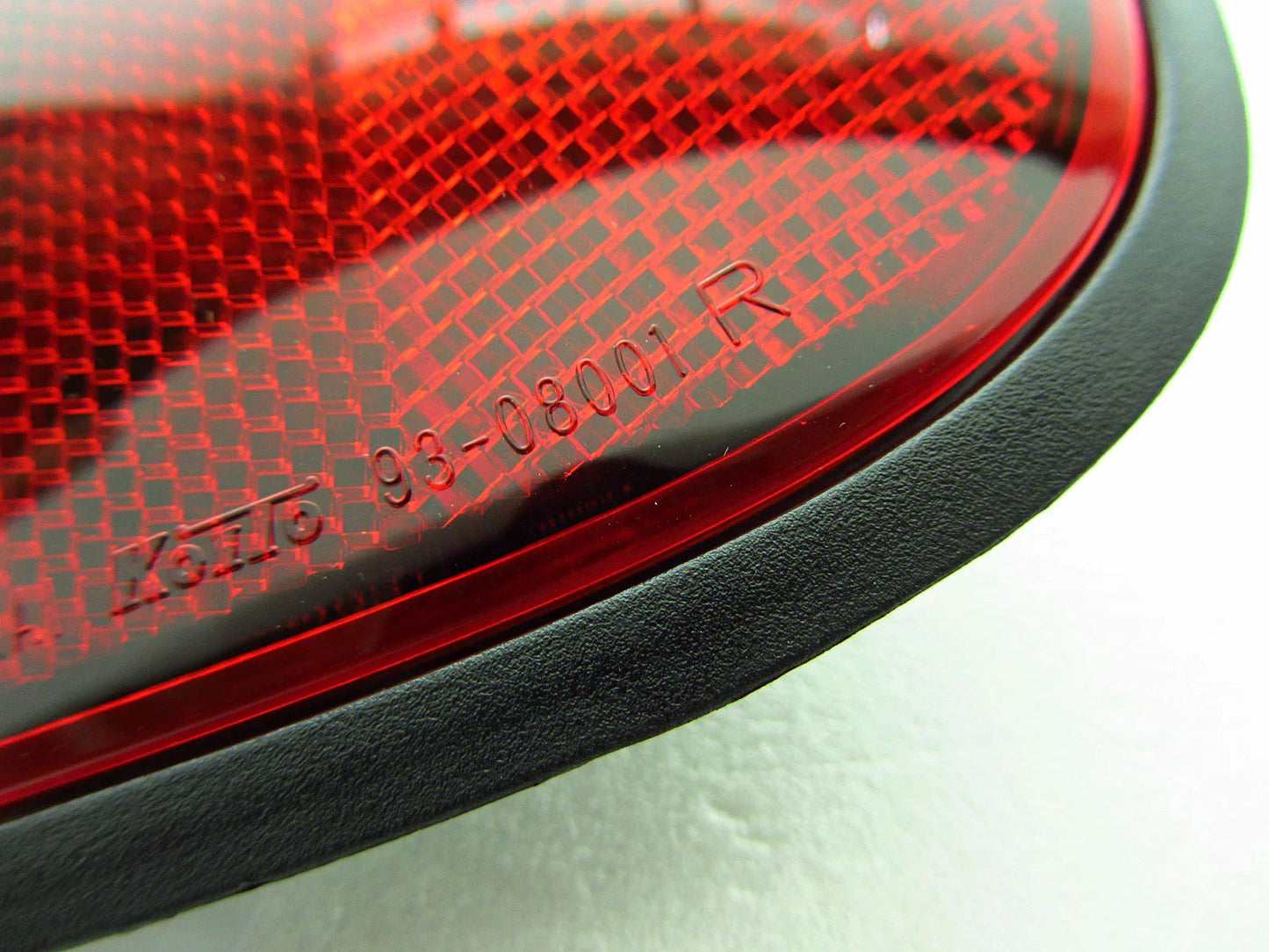 Genuine Mitsubishi Triton L200 MN ML Rear Reflector for 2006-2012