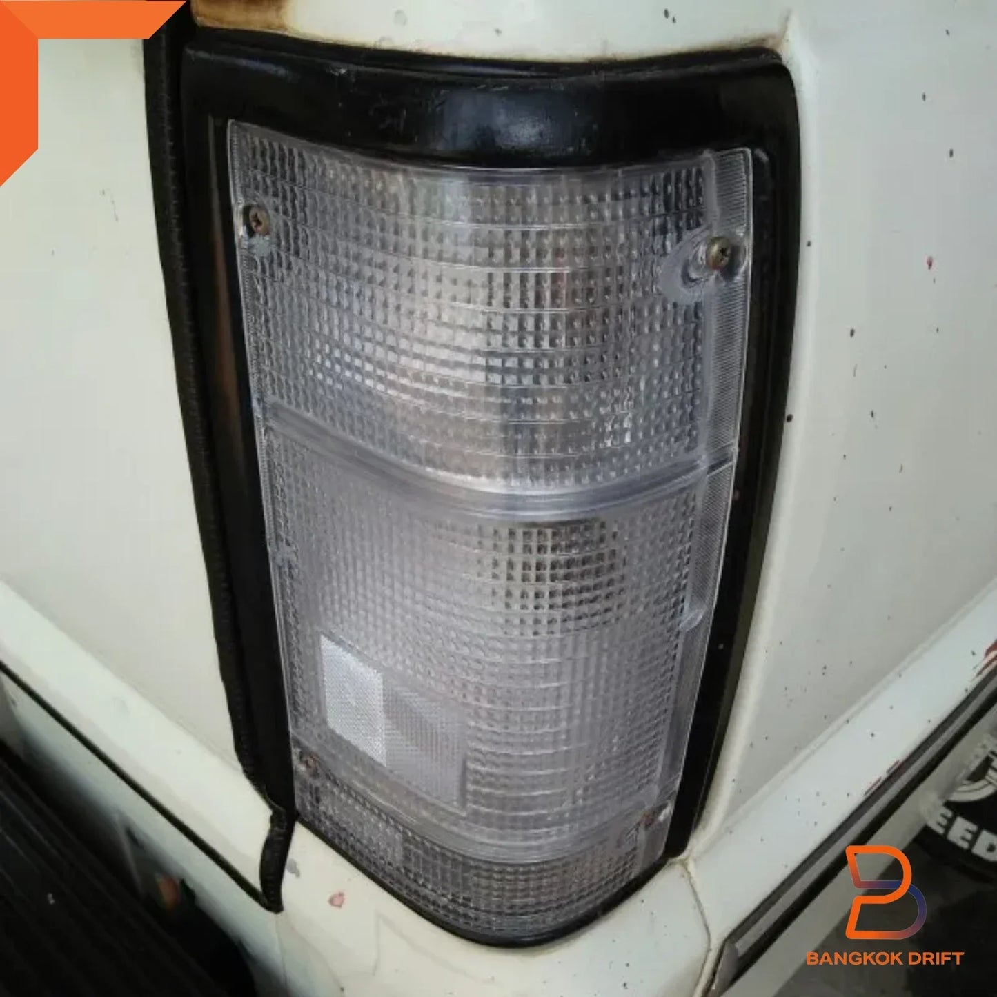 Clear Lens Tail Light Pair for Mazda B-Series Ute UF (1985-1998)