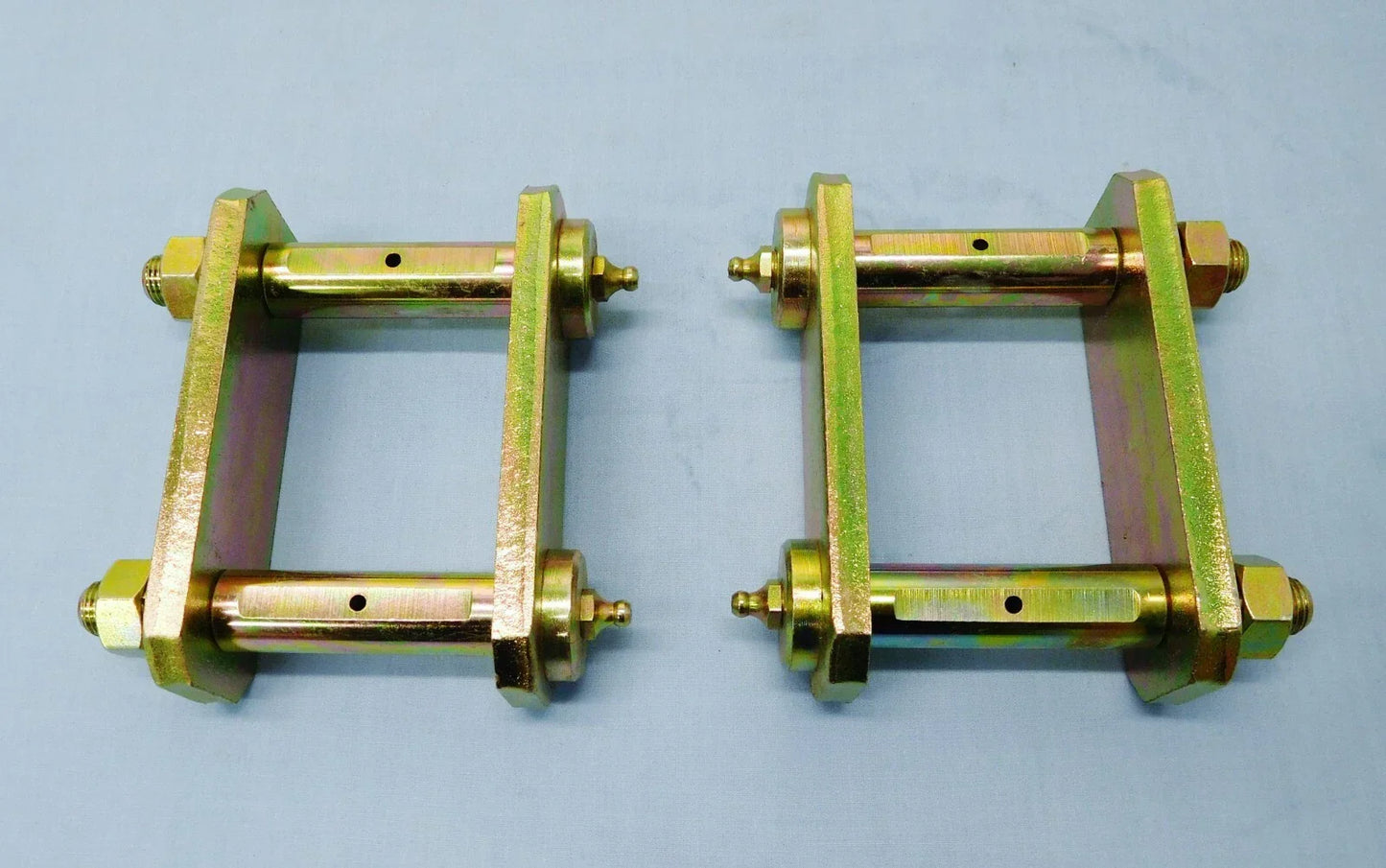Rear Suspension Greasable Spring Shackles for S/Cab Navara D23 4WD (2015)